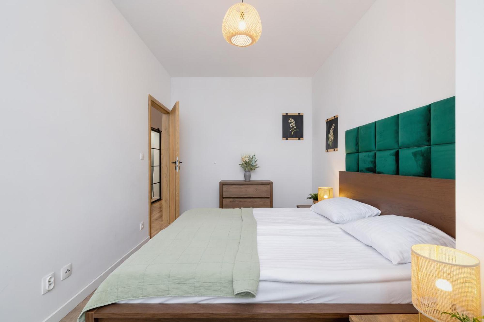 Exclusive Apartment In Katowice With Balcony, Parking, Gym And Sauna By Noclegi Renters Экстерьер фото